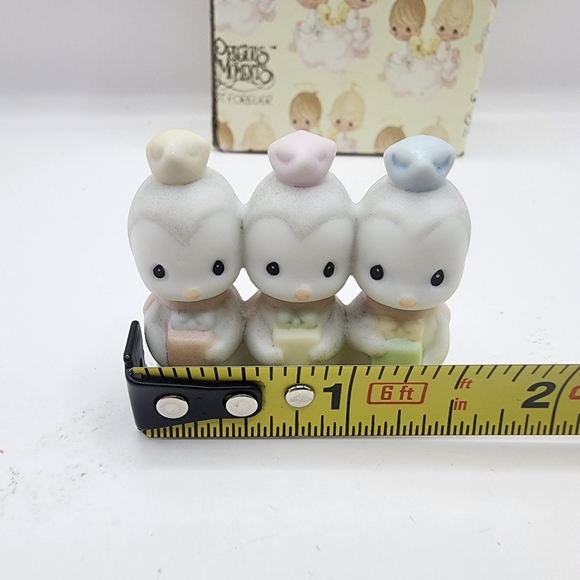 1995 Precious Moments - We Have Come From Afar 1.5" w Box Nativity Figurine - Picture 4 of 5